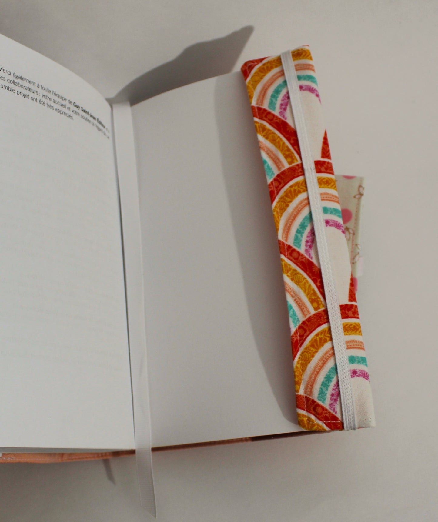 Presque parfait - Couvre-livre ajustable en tissu